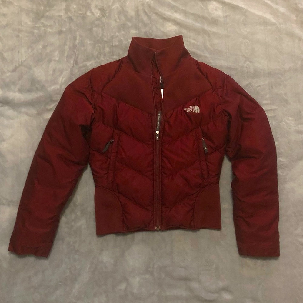 The North Face XS Burgundy Cropped Down Coat